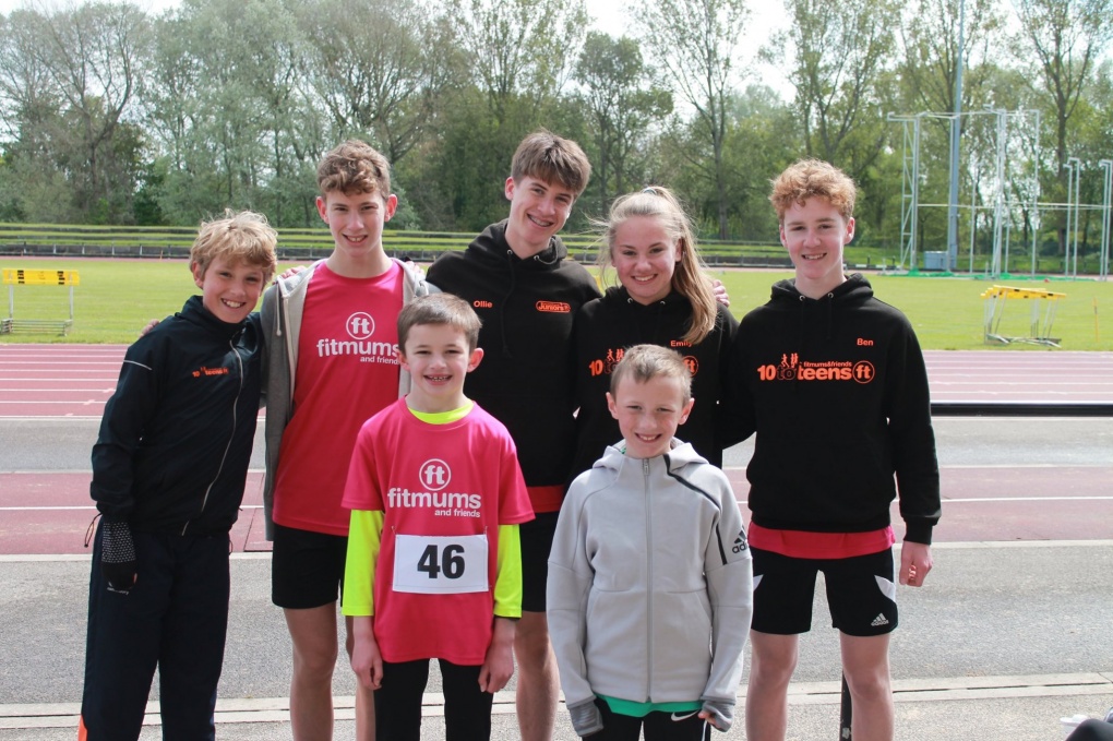 Fitmums & Friends Juniors teammates